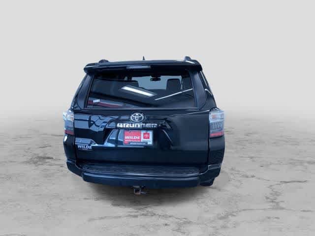 Thumbnail: 2017 Toyota 4Runner - 10