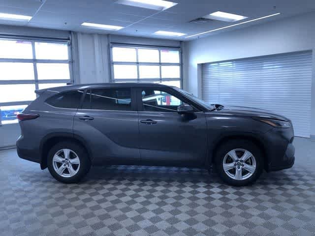 Thumbnail: 2024 Toyota Highlander - 37