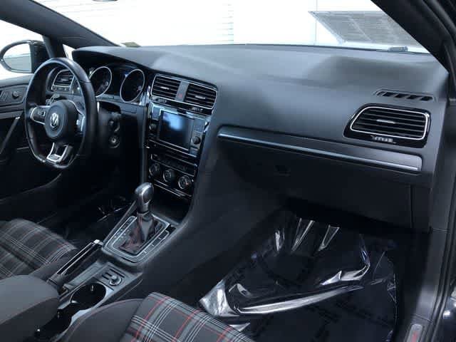 Thumbnail: 2021 Volkswagen Golf - 23
