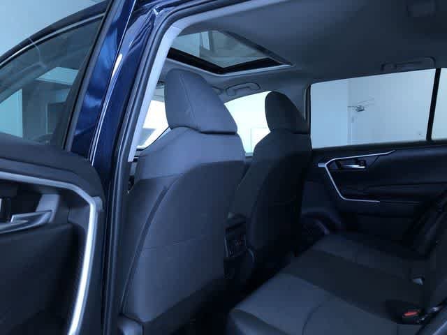 Thumbnail: 2025 Toyota RAV4 - 16