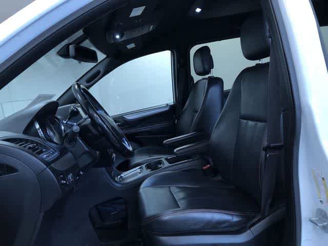Thumbnail: 2019 Dodge Grand Caravan - 19