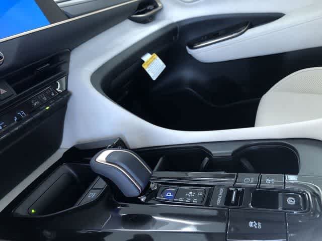 Thumbnail: 2026 Toyota Crown - 22