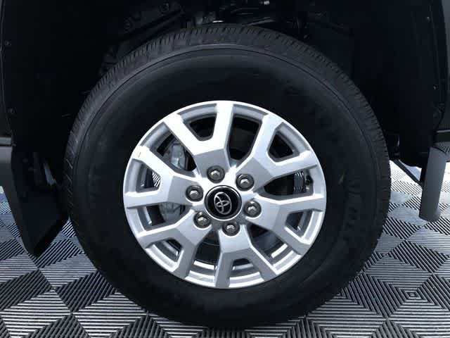 Thumbnail: 2025 Toyota Tacoma - 10