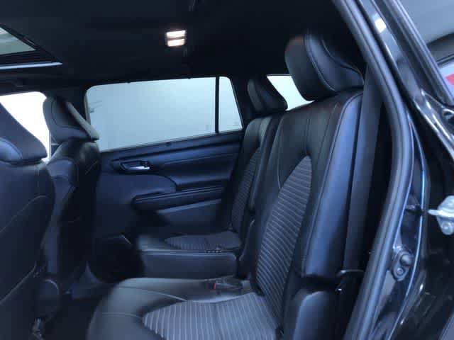 Thumbnail: 2025 Toyota Highlander - 17