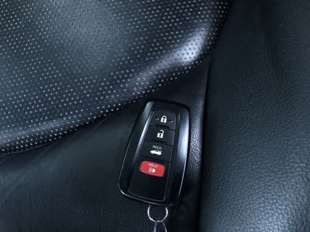 Thumbnail: 2018 Toyota Camry - 33