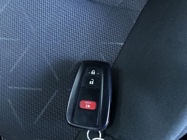 Thumbnail: 2025 Toyota RAV4 - 31