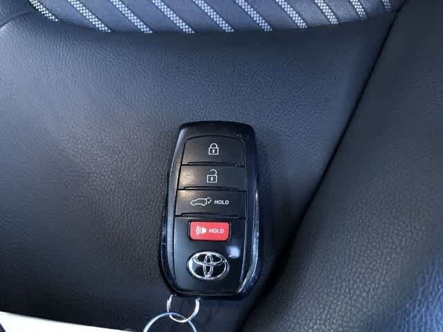 Thumbnail: 2025 Toyota Highlander - 31