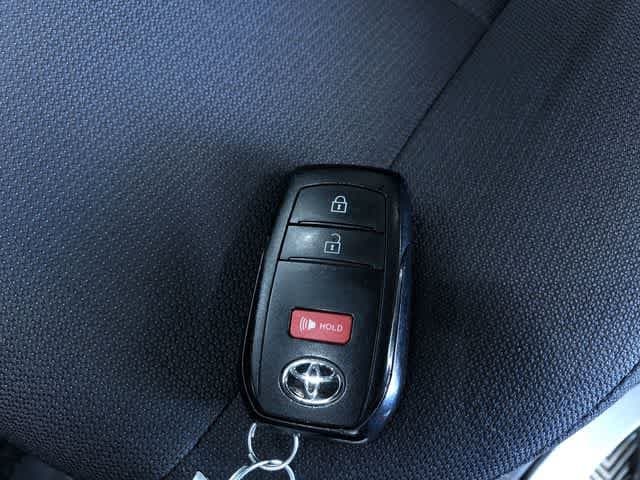 Thumbnail: 2024 Toyota Corolla Cross - 31