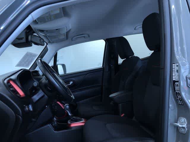 Thumbnail: 2022 Jeep Renegade - 20