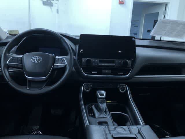 Thumbnail: 2025 Toyota Grand Highlander - 19