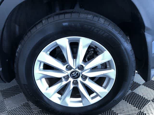 Thumbnail: 2022 Toyota Corolla Cross - 16