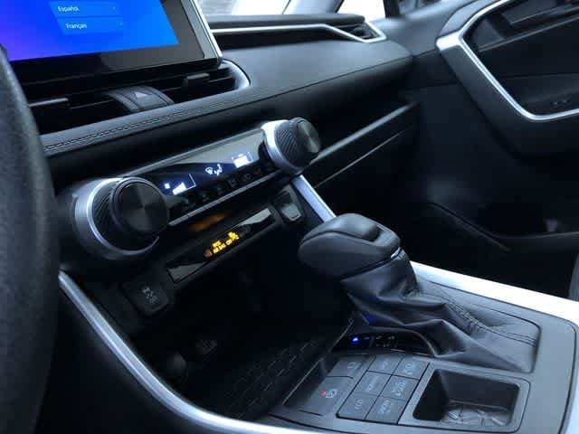 Thumbnail: 2023 Toyota RAV4 - 29