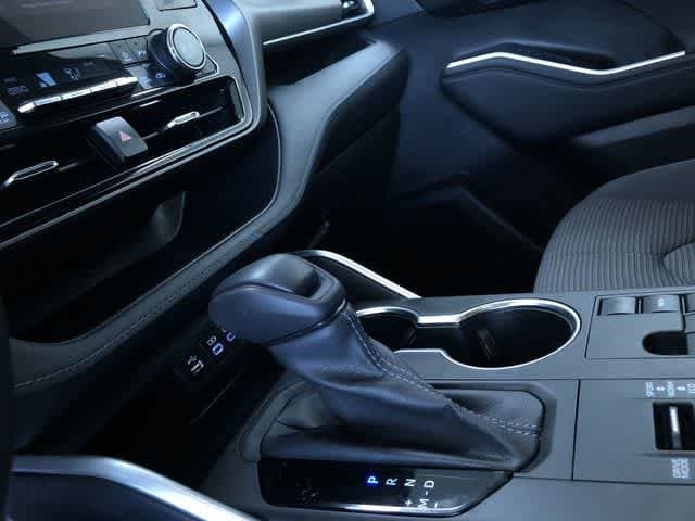 Thumbnail: 2023 Toyota Highlander - 28