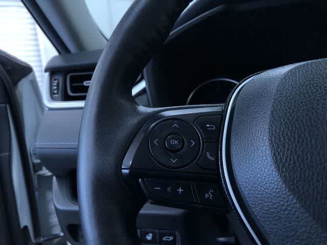 Thumbnail: 2021 Toyota RAV4 - 25