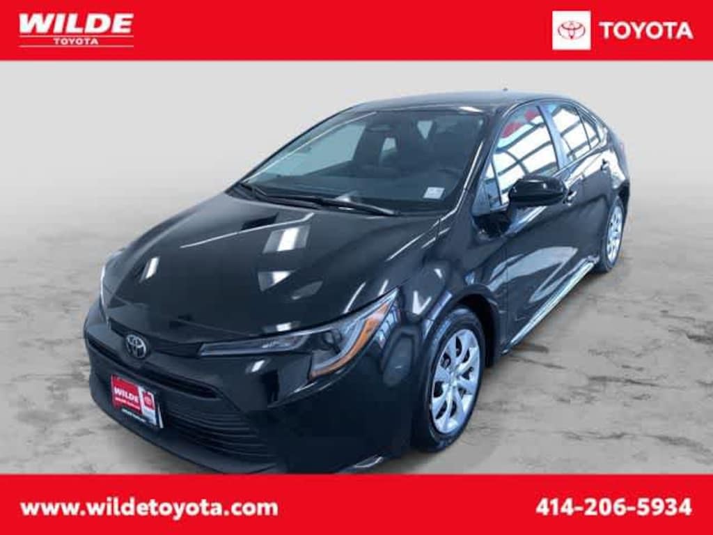 Used 2025 Toyota Corolla LE Car
