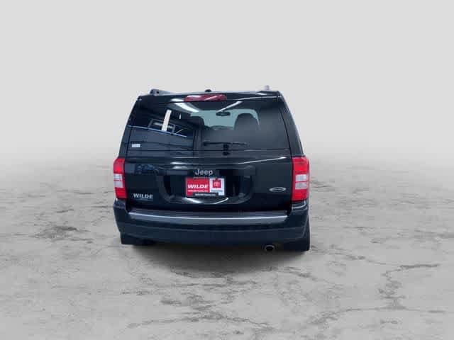 Thumbnail: 2016 Jeep Patriot - 9
