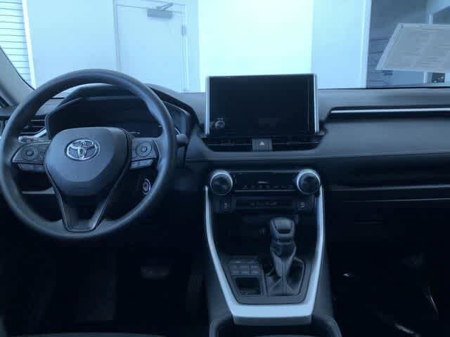 Thumbnail: 2025 Toyota RAV4 - 17