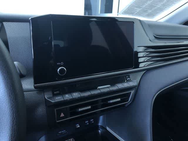 Thumbnail: 2025 Toyota Camry - 28