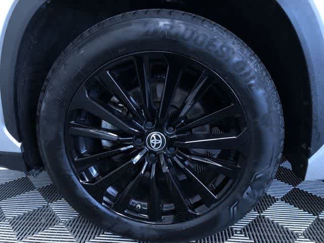 Thumbnail: 2025 Toyota Highlander - 15