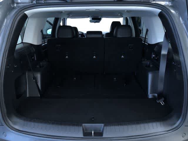 Thumbnail: 2025 Hyundai Santa Fe - 32