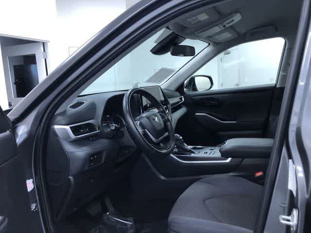 Thumbnail: 2024 Toyota Highlander - 12