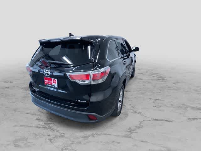 Thumbnail: 2015 Toyota Highlander - 10