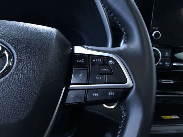 Thumbnail: 2025 Toyota Highlander - 26