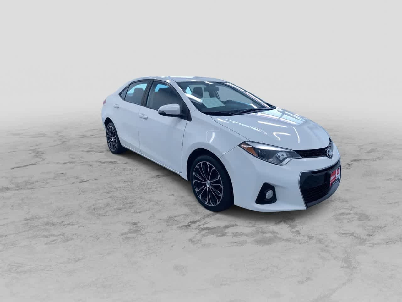 Thumbnail: 2016 Toyota Corolla - 3