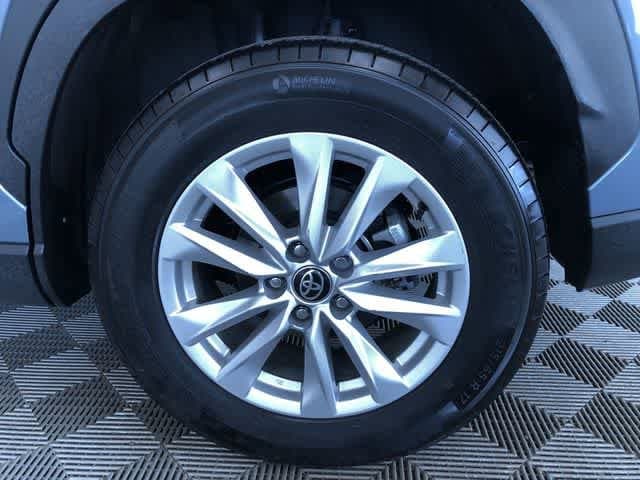 Thumbnail: 2023 Toyota Corolla Cross - 17