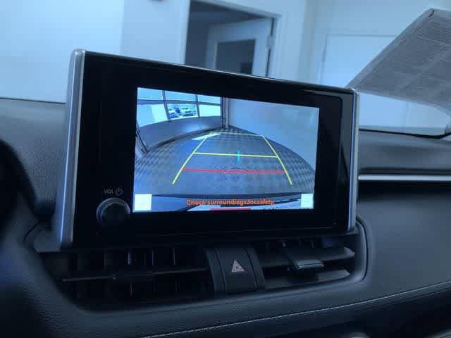 Thumbnail: 2025 Toyota RAV4 - 27