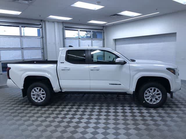 Thumbnail: 2025 Toyota Tacoma - 6