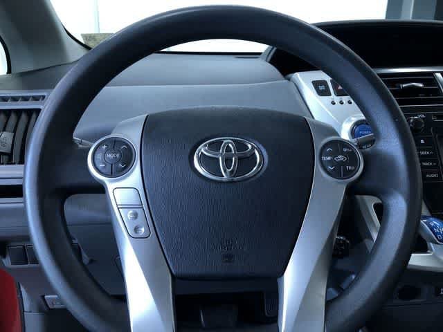 Thumbnail: 2013 Toyota Prius v - 25