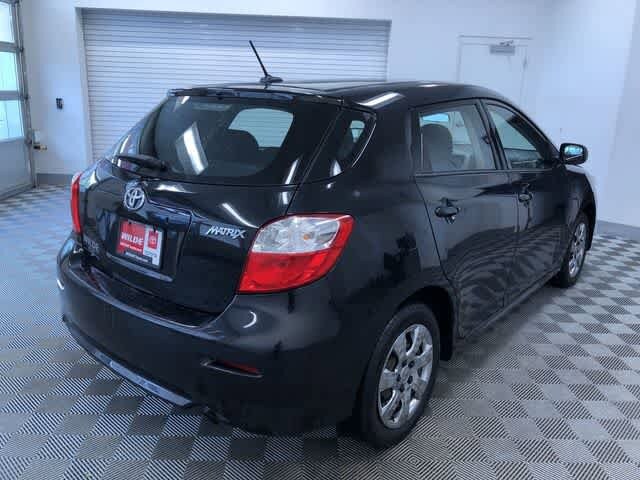 Thumbnail: 2013 Toyota Matrix - 31