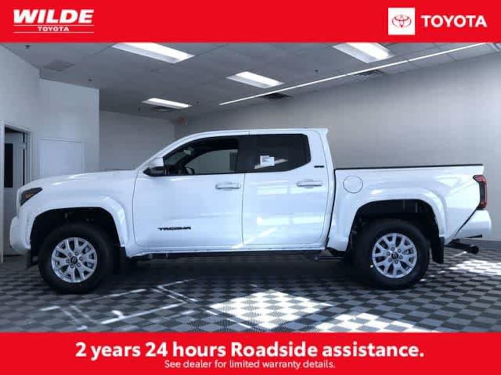 New 2025 Toyota Tacoma SR5 4X4 DOUBLE CAB