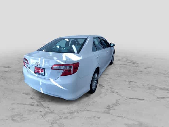 Thumbnail: 2014 Toyota Camry - 10