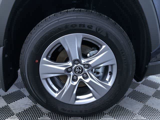 Thumbnail: 2025 Toyota RAV4 - 16