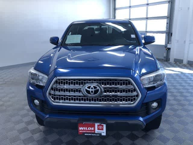 Thumbnail: 2017 Toyota Tacoma - 9