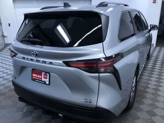 Thumbnail: 2021 Toyota Sienna - 35