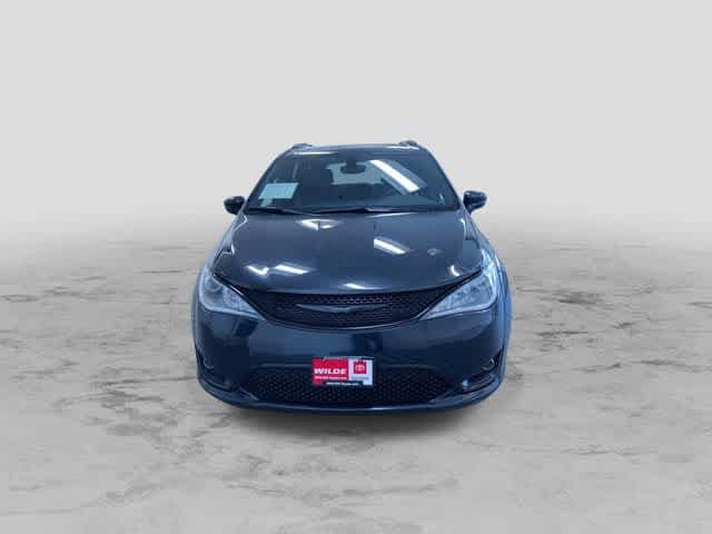 Thumbnail: 2019 Chrysler Pacifica - 5