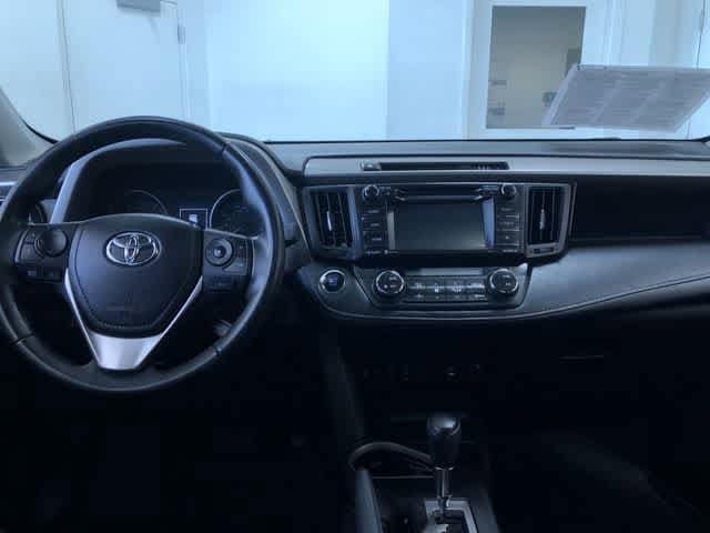 Thumbnail: 2018 Toyota RAV4 - 19