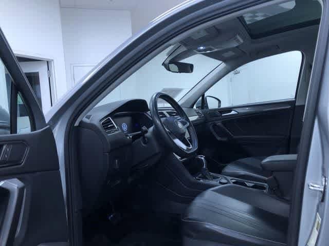 Thumbnail: 2022 Volkswagen Tiguan - 10