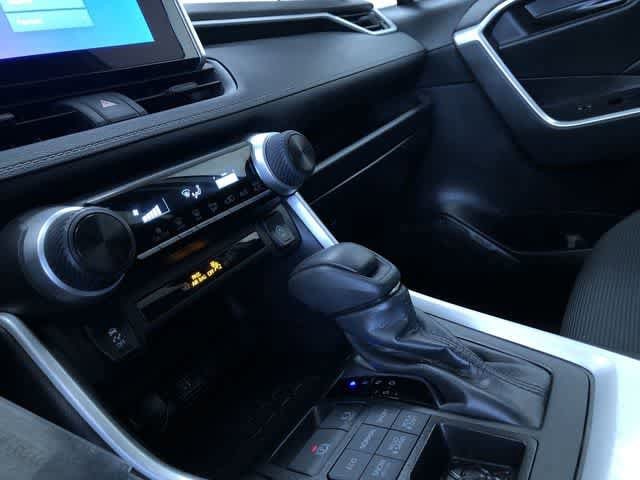 Thumbnail: 2025 Toyota RAV4 - 29