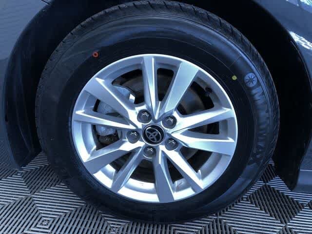 Thumbnail: 2025 Toyota Camry - 17