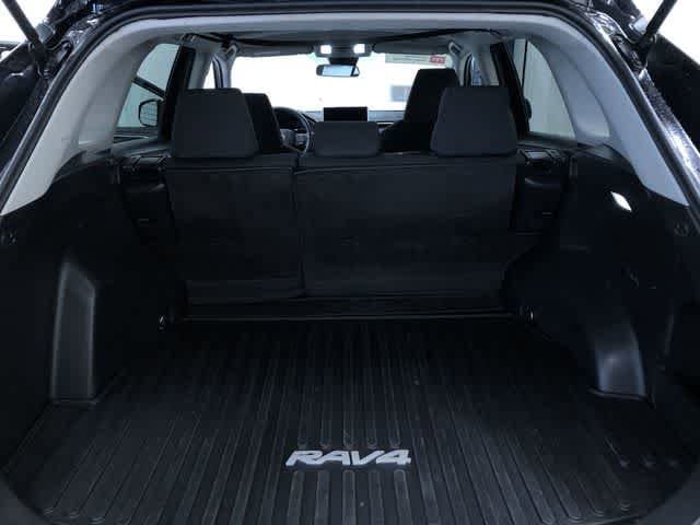 Thumbnail: 2023 Toyota RAV4 - 31