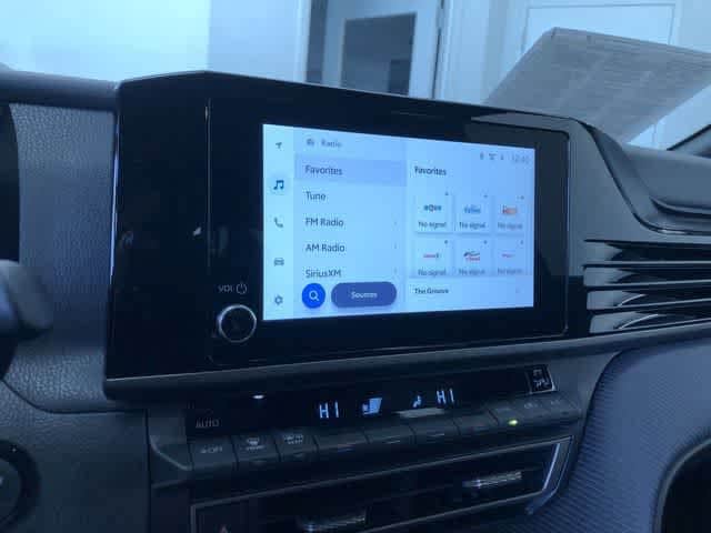 Thumbnail: 2025 Toyota Camry - 27