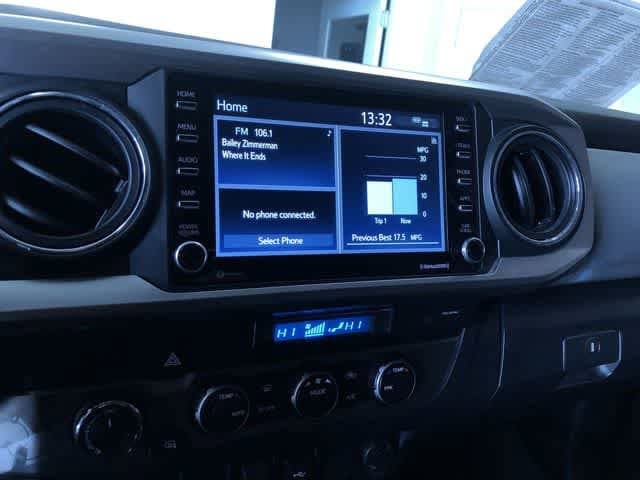 Thumbnail: 2022 Toyota Tacoma - 24