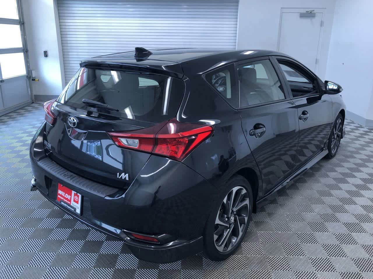 Thumbnail: 2017 Toyota Corolla iM - 33