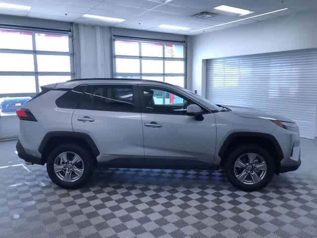 Thumbnail: 2025 Toyota RAV4 - 36