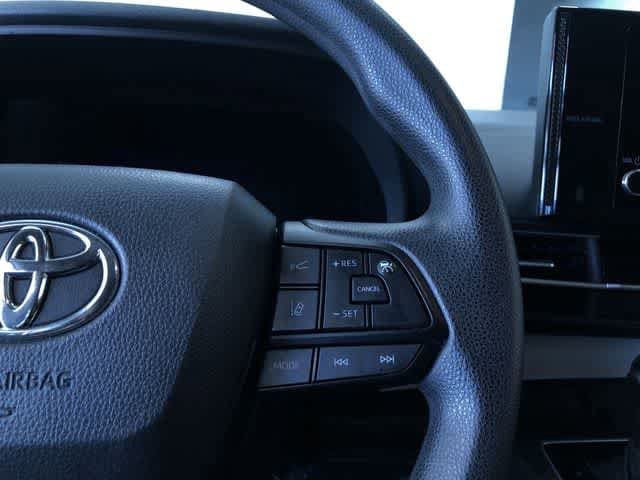 Thumbnail: 2025 Toyota Sienna - 27