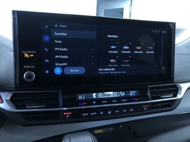 Thumbnail: 2025 Toyota Sienna - 29